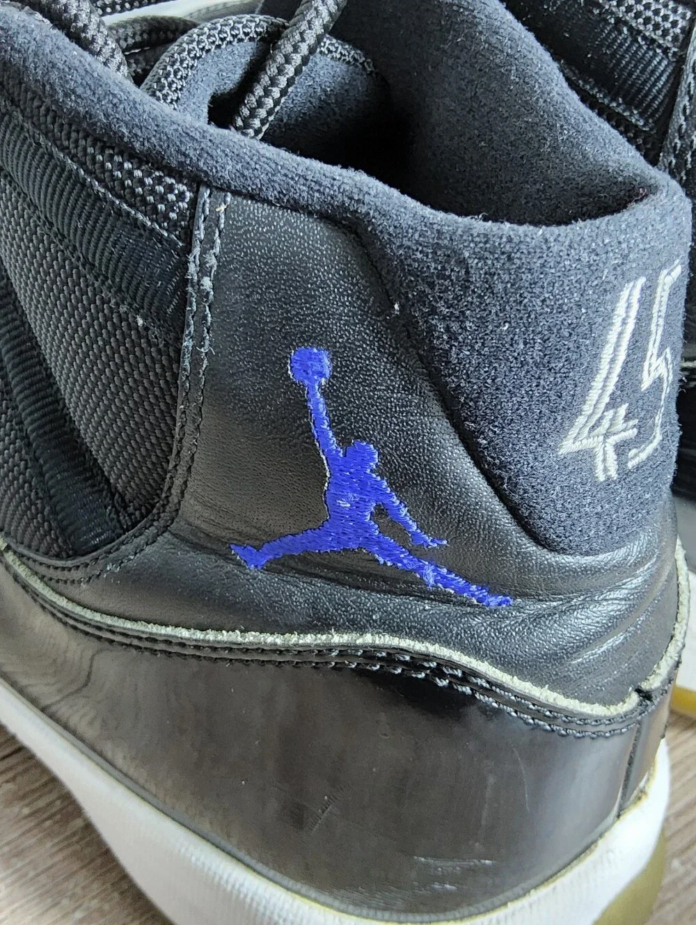 Nike Air Jordan 11 Retro Space Jam Black Blue Mens Size 10